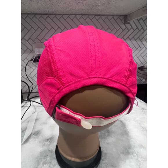 Nike Daybreak Dri-FIT Running Hat Cap Hot Pink Reflective Swoosh Lightweight